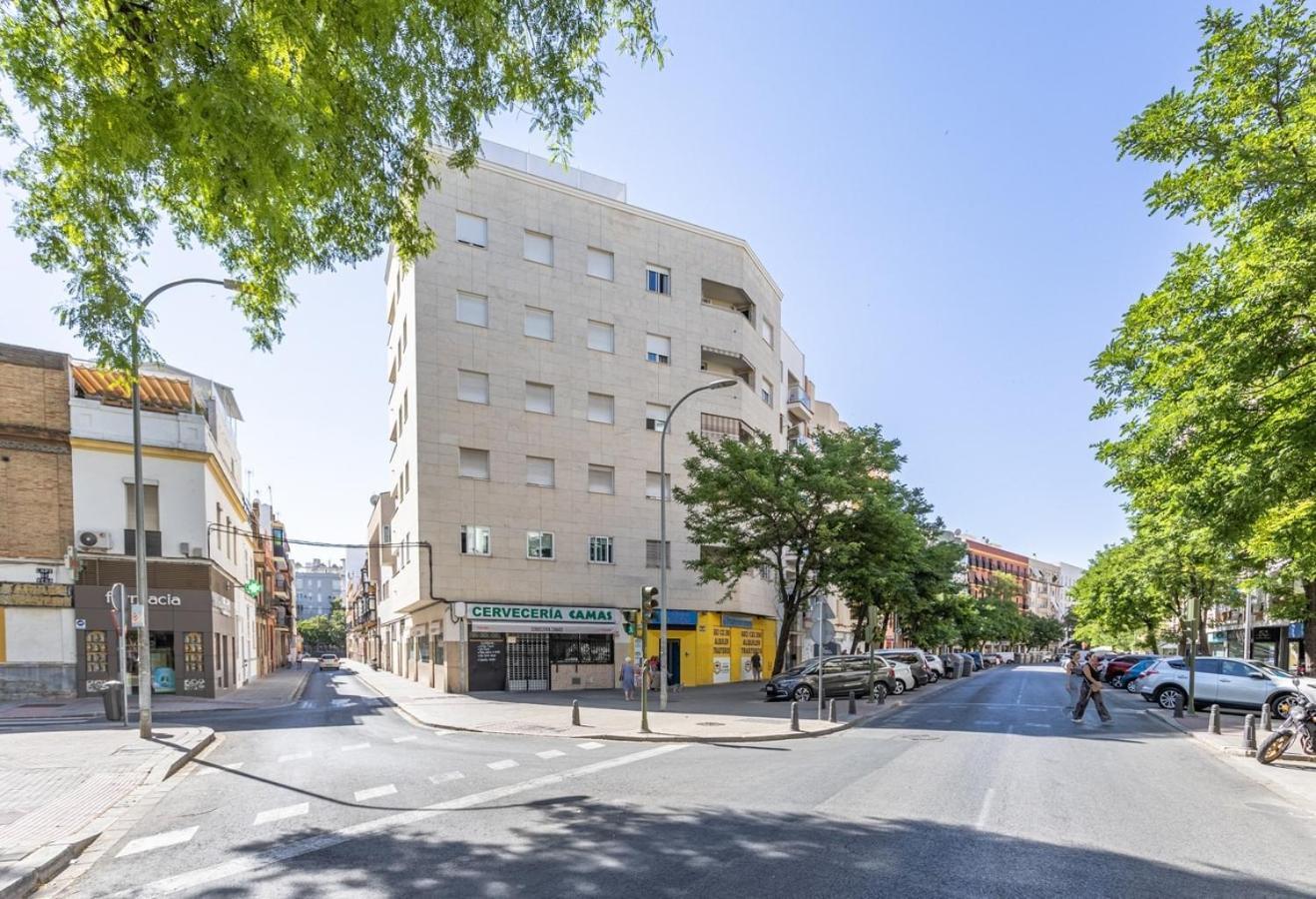 Feria De Abril De Sevilla Ngoại thất bức ảnh