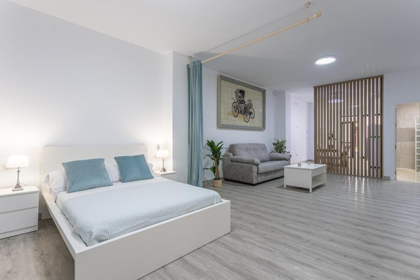 Feria De Abril De Sevilla Ngoại thất bức ảnh